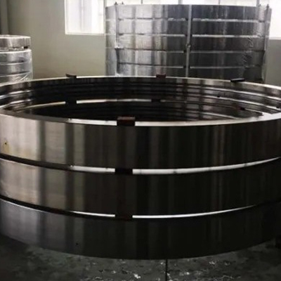 SAE 4140 SAE 4340 OD 3000mm Cincin Gulung Baja Tempa Mulus Penempaan Cincin Logam Industri